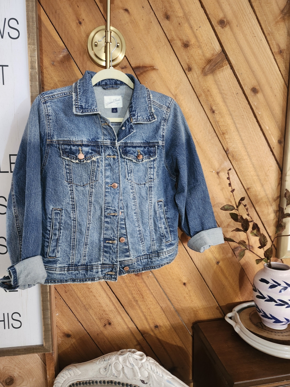 Universal Thread Denim Jacket 99% Cotton Blue Trucker Jean Jacket S Classic - Picture 4 of 7
